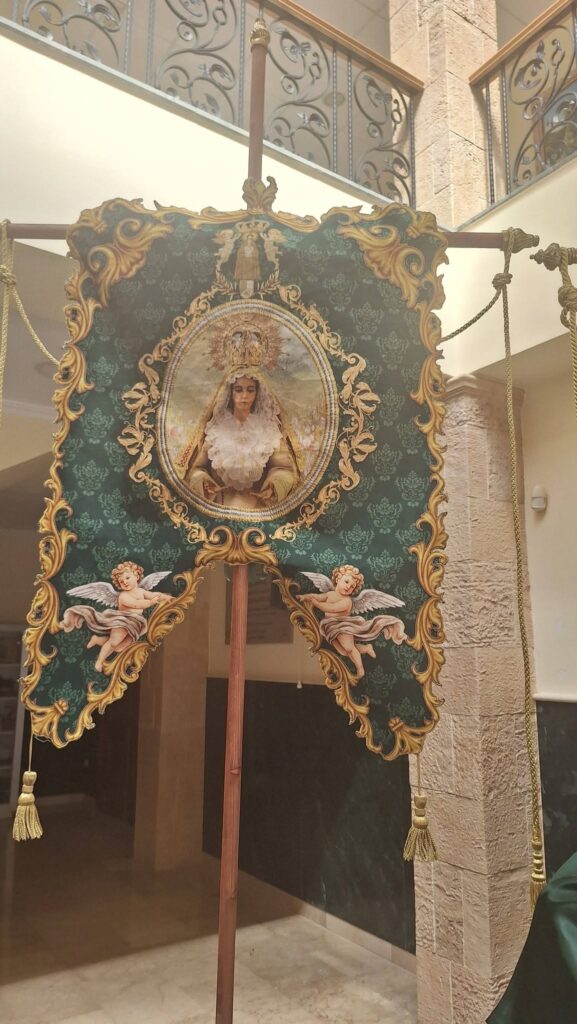 Estandarte Virgen de la Juventud - detalle 3